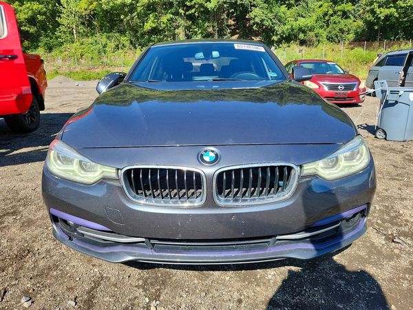 2018 BMW 330