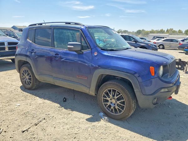 2017 JEEP RENEGADE Trailhawk