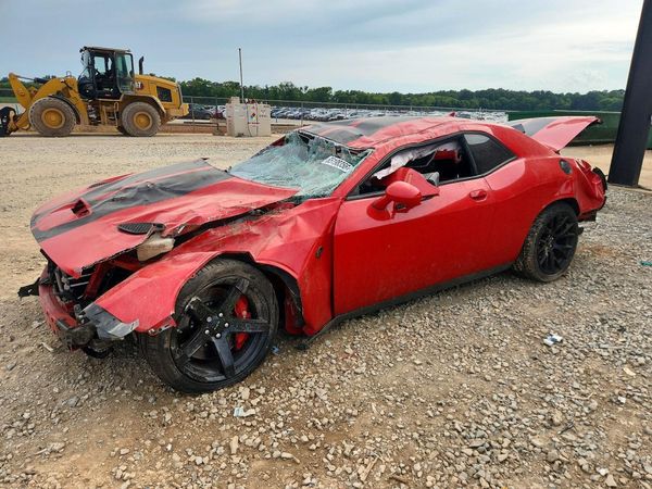 2016 DODGE CHALLENGER SRT HELLCAT — Front 3/4