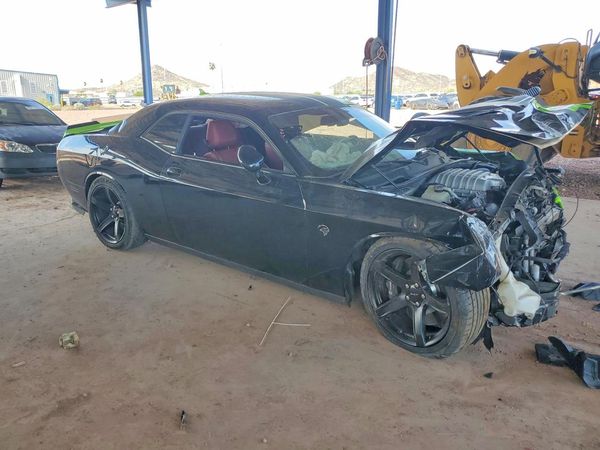 2018 DODGE CHALLENGER SRT HELLCAT — Passenger 3/4