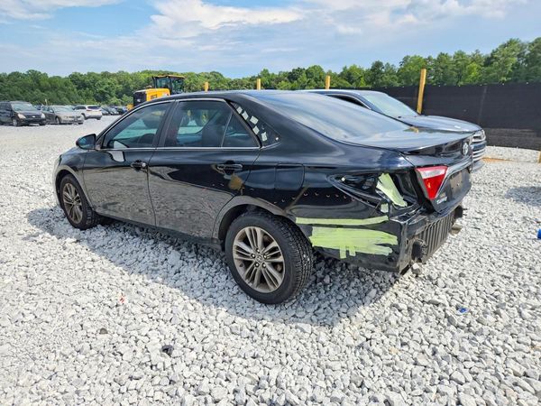 2016 TOYOTA CAMRY