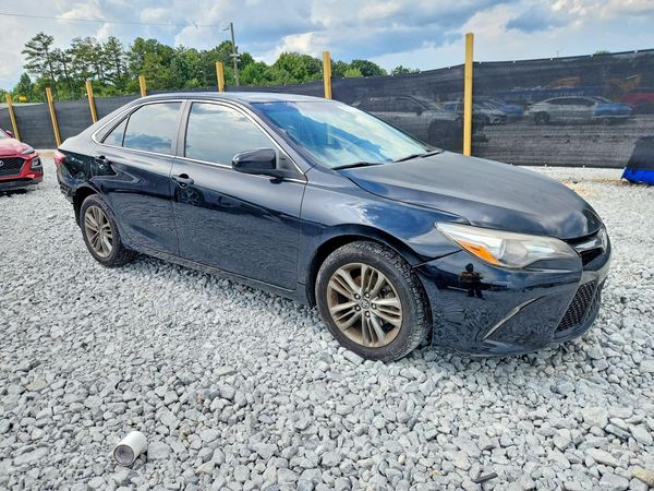 2016 TOYOTA CAMRY