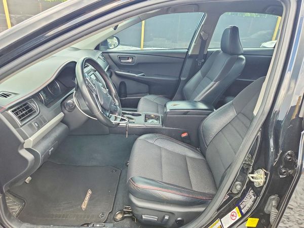2016 TOYOTA CAMRY