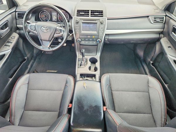 2016 TOYOTA CAMRY