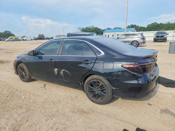 2015 TOYOTA CAMRY