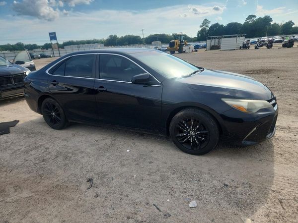 2015 TOYOTA CAMRY