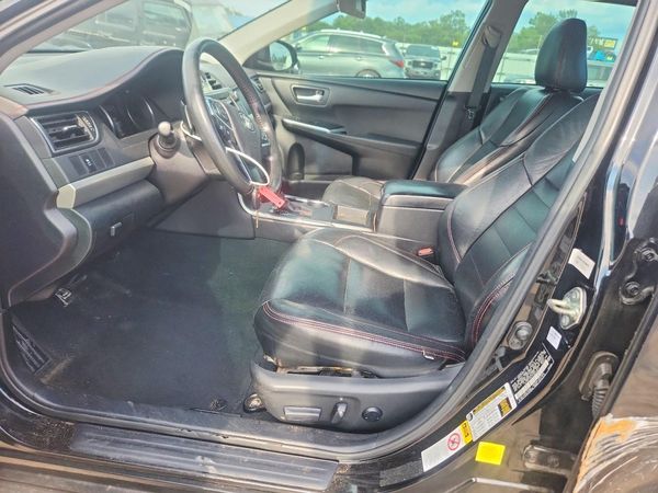 2015 TOYOTA CAMRY
