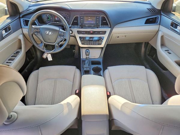 2016 HYUNDAI SONATA GL (Middle-Low)