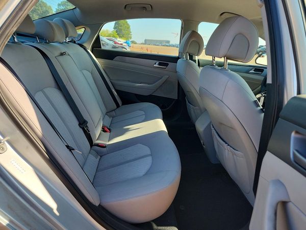 2016 HYUNDAI SONATA GL (Middle-Low)