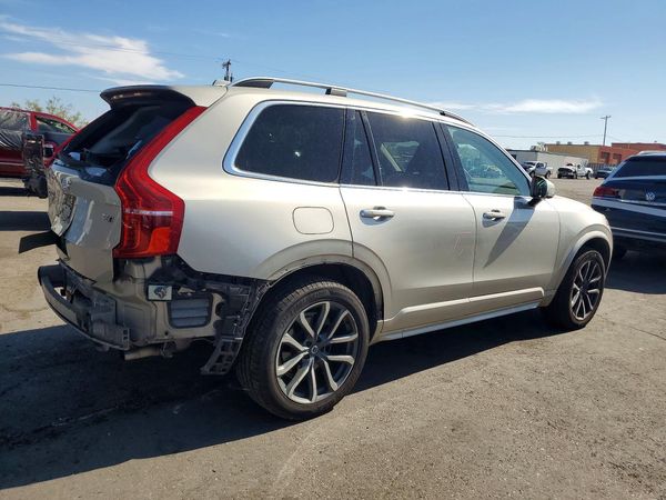 2016 VOLVO XC90