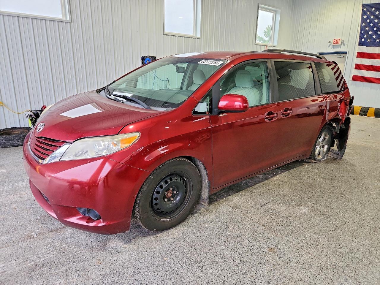 2017 TOYOTA SIENNA