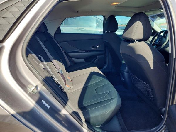 2024 HYUNDAI ELANTRA SEL w/ Convenience Pkg