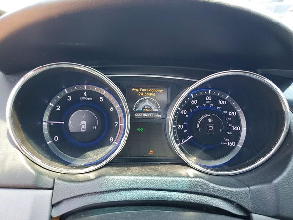 2014 HYUNDAI SONATA