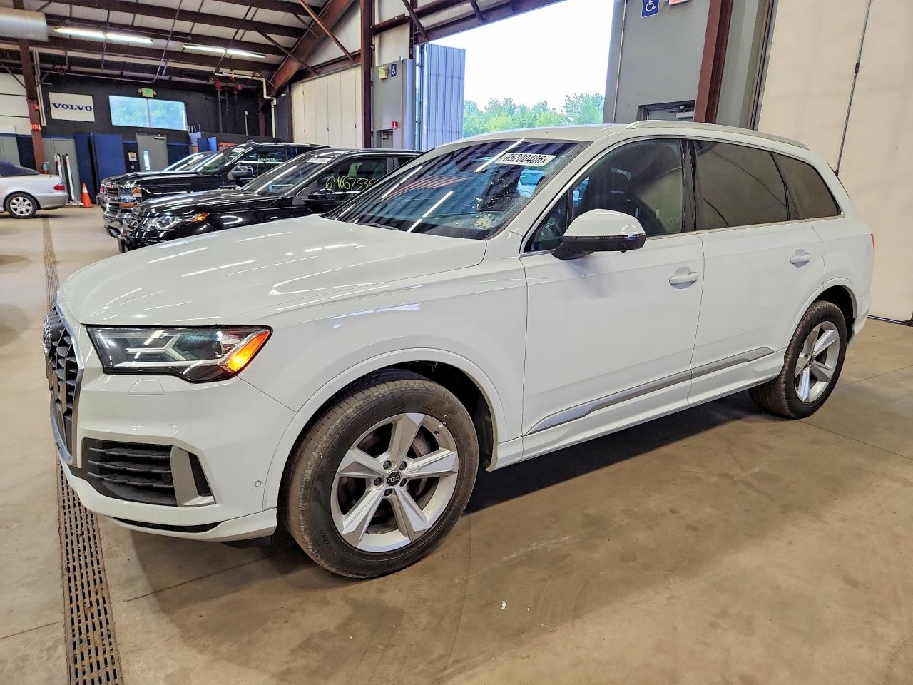 2021 AUDI Q7 quattro Premium