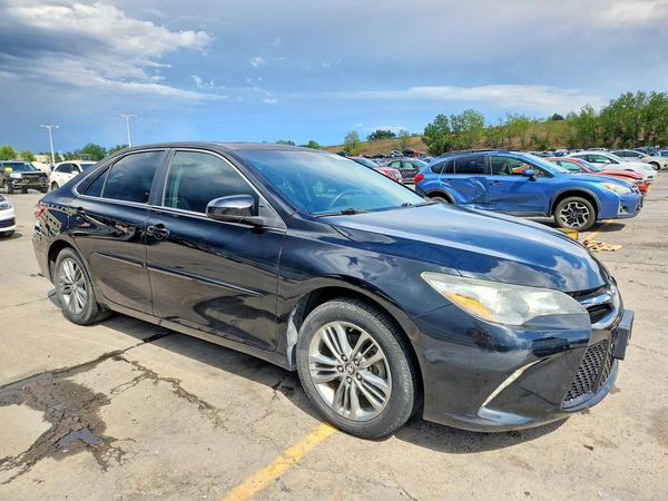 2017 TOYOTA CAMRY