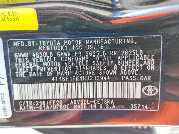 2017 TOYOTA CAMRY