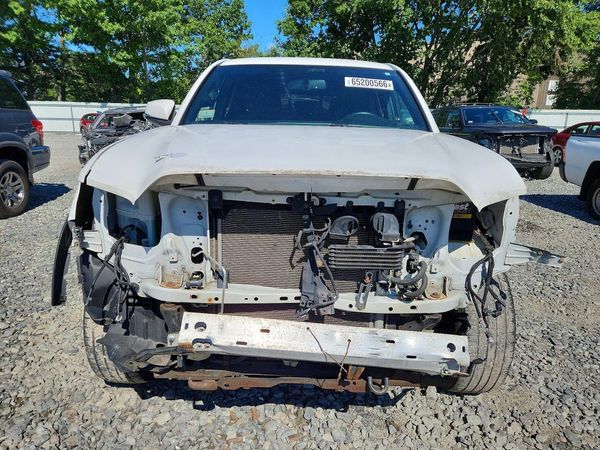 2016 TOYOTA TACOMA