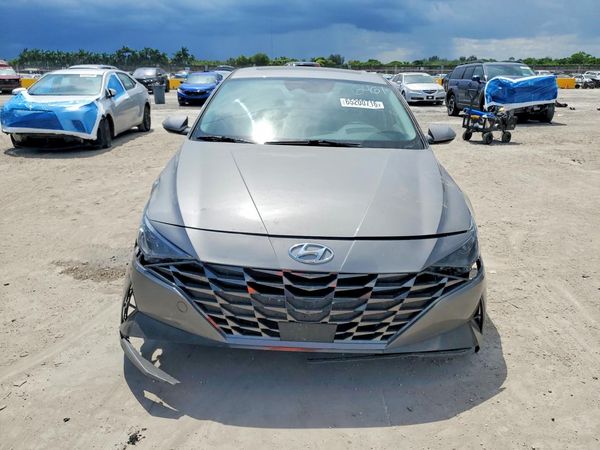 2021 HYUNDAI ELANTRA