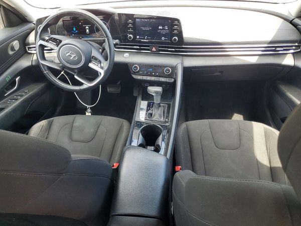 2021 HYUNDAI ELANTRA