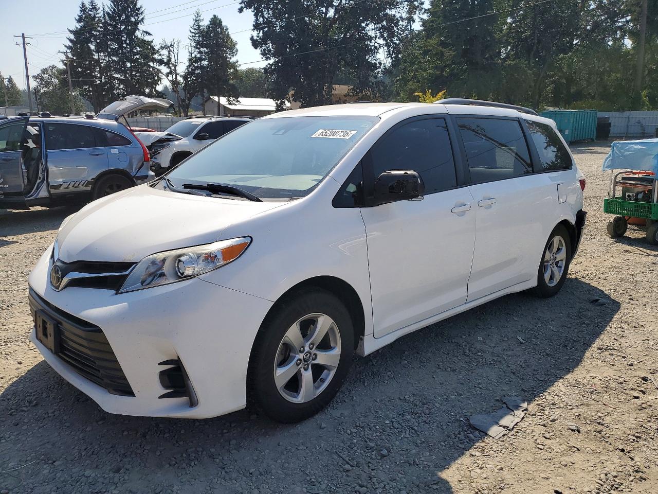 2018 TOYOTA SIENNA