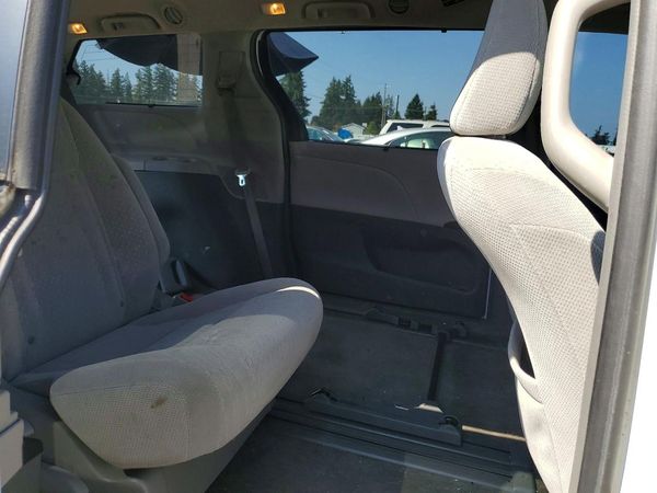 2018 TOYOTA SIENNA