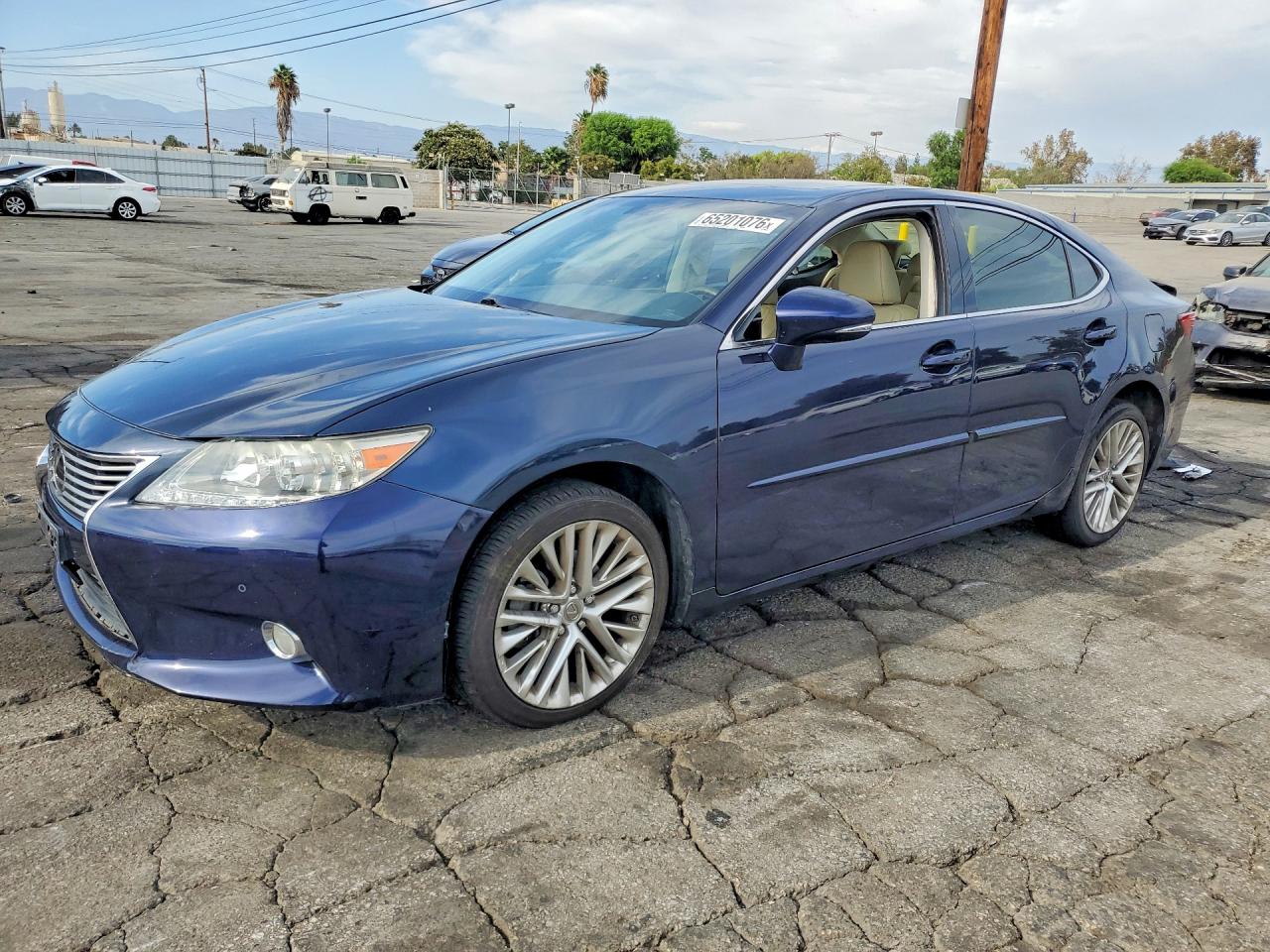 2013 LEXUS ES