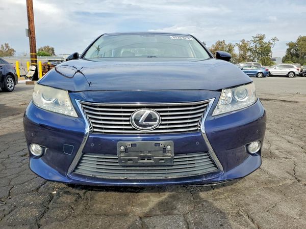 2013 LEXUS ES