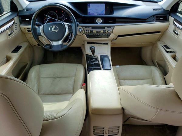 2013 LEXUS ES