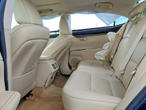 2013 LEXUS ES