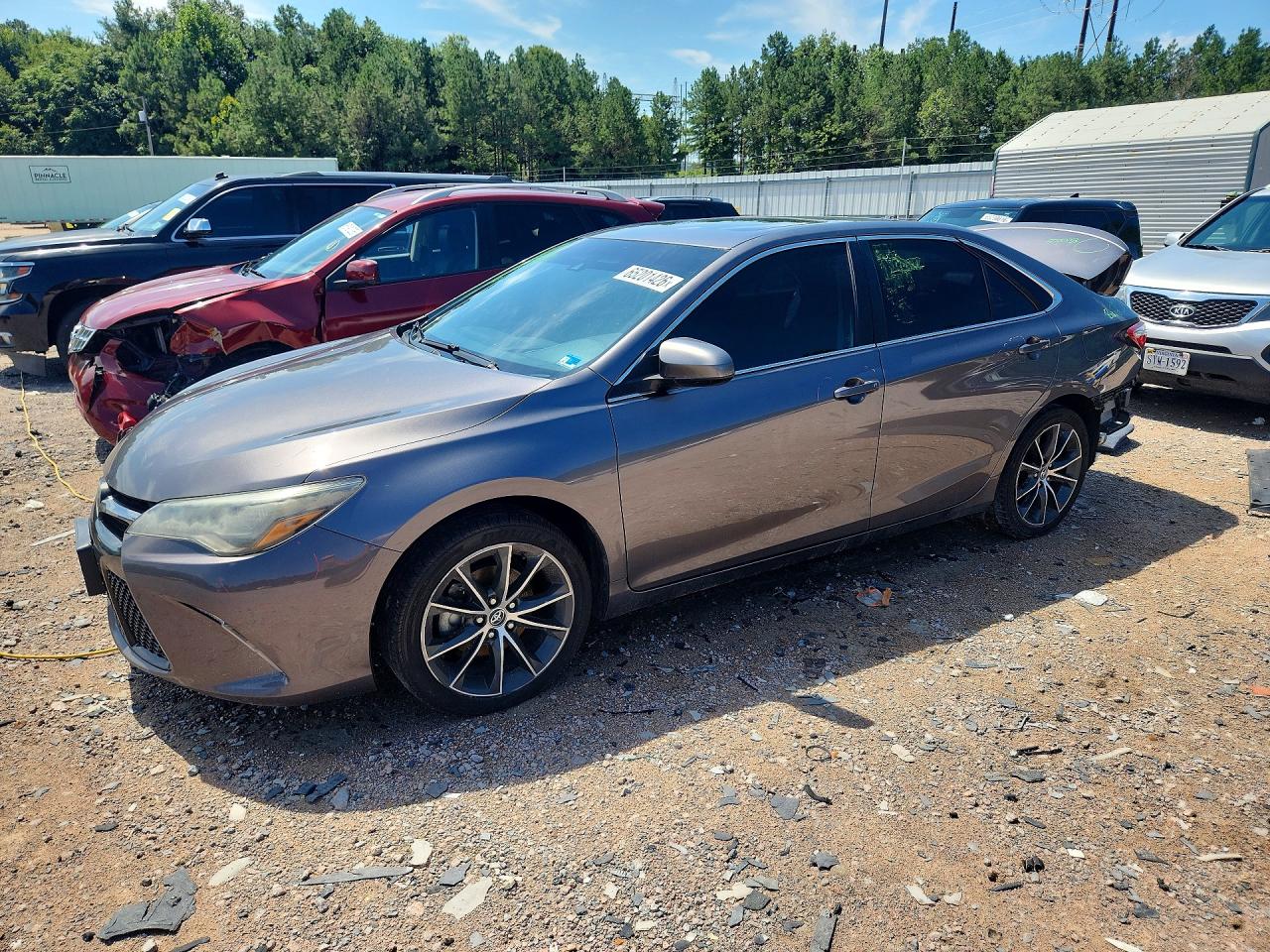 2016 TOYOTA CAMRY