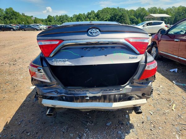 2016 TOYOTA CAMRY