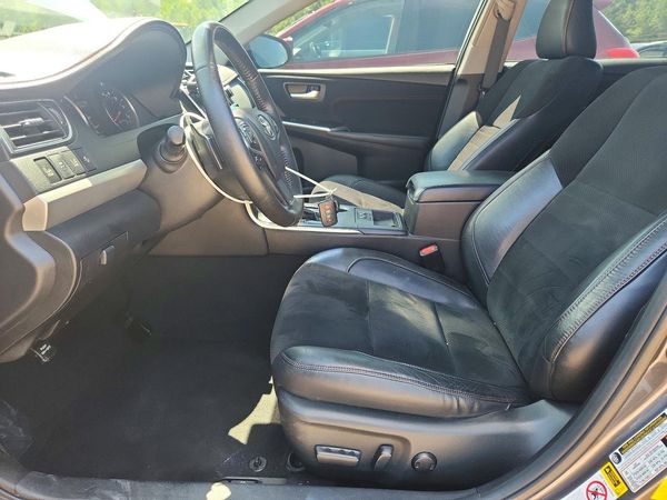 2016 TOYOTA CAMRY
