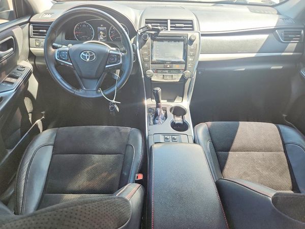 2016 TOYOTA CAMRY