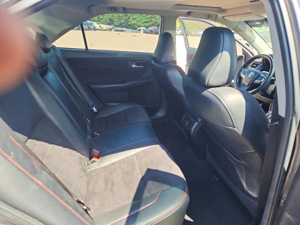 2016 TOYOTA CAMRY