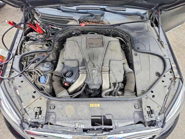2014 MERCEDES-BENZ S-CLASS — Engine bay