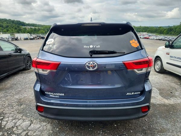 2019 TOYOTA HIGHLANDER SE/XLE