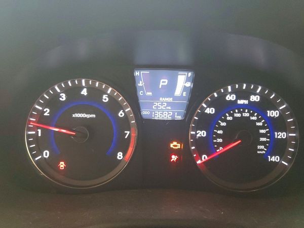 2013 HYUNDAI ACCENT