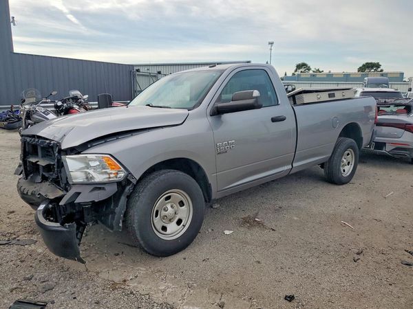 2021 RAM 1500 CLASSIC — Front 3/4