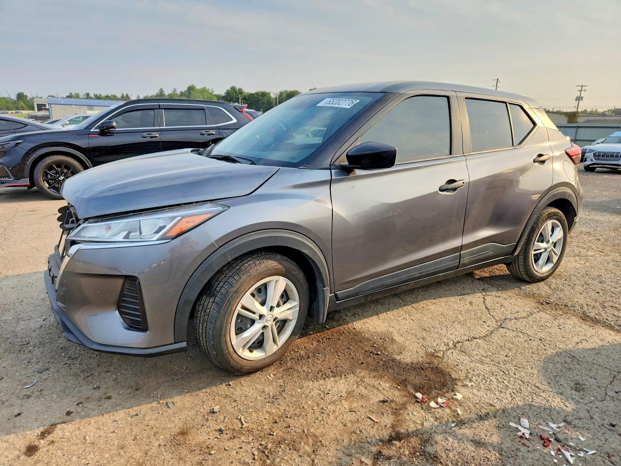 2023 NISSAN KICKS S — Front 3/4