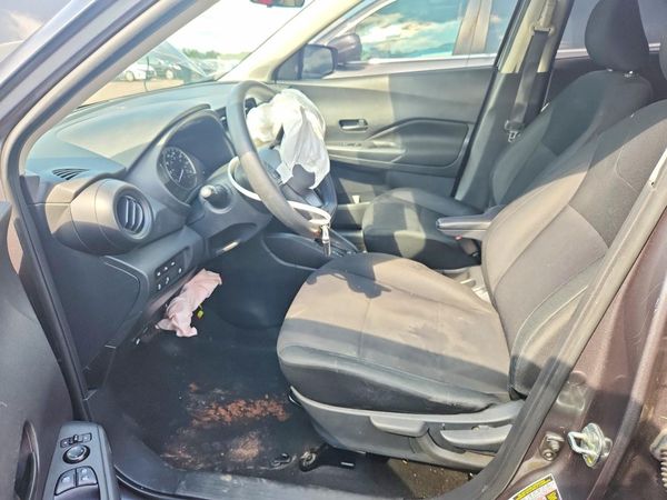 2023 NISSAN KICKS S — DENT