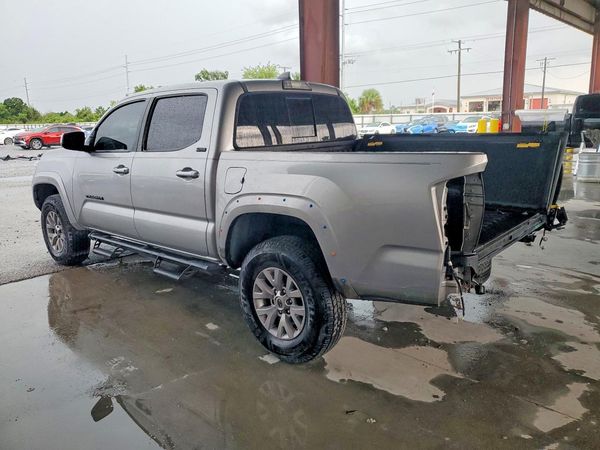 2019 TOYOTA TACOMA SR5