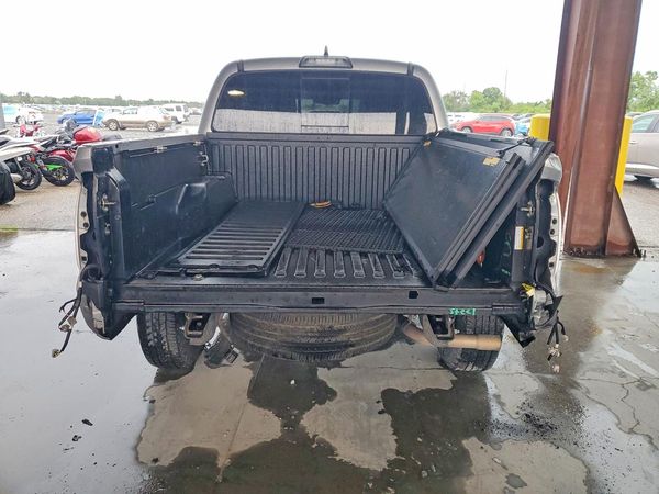 2019 TOYOTA TACOMA SR5