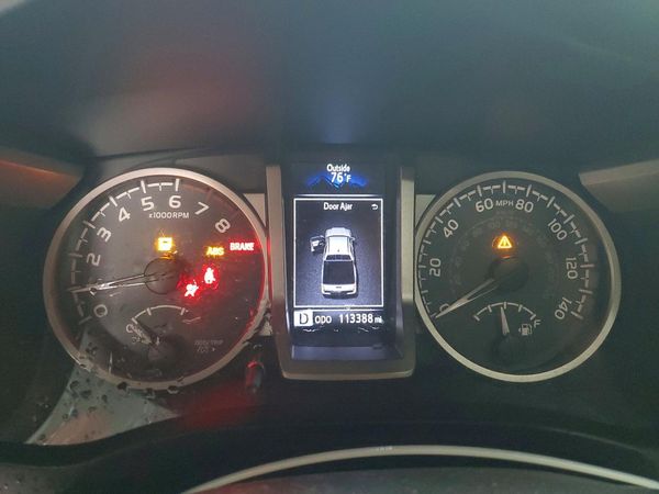 2019 TOYOTA TACOMA SR5