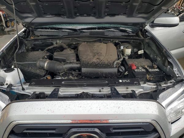 2019 TOYOTA TACOMA SR5