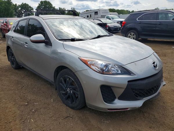 2013 MAZDA 3