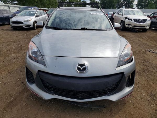 2013 MAZDA 3