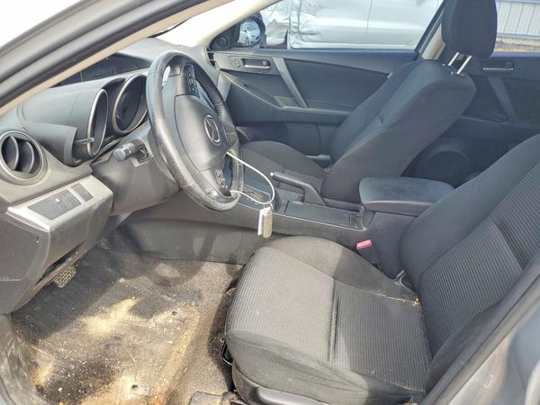 2013 MAZDA 3