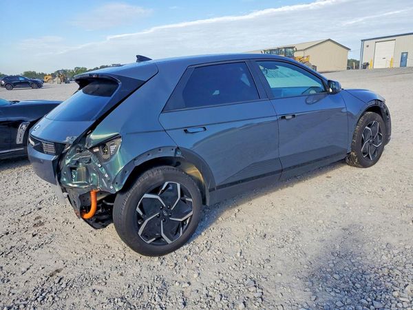 2024 HYUNDAI IONIQ SE