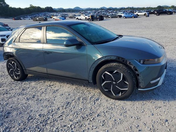 2024 HYUNDAI IONIQ SE