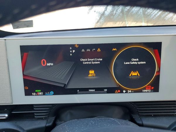 2024 HYUNDAI IONIQ SE